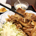 Chuuka Ryouri Fukuroku - 豚バラの生姜焼き。ソースっぽい味付けでごはんが進みます