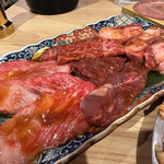 Yakiniku Horumo Mmaruyoshi Seinikuten - 