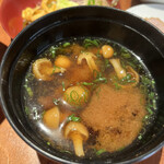 銀座かつかみ - なめこのお味噌汁