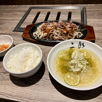 焼肉&手打ち冷麺 二郎 KANAYAMA - Ａ５焼肉定食 並盛り