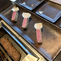 焼肉うしごろ 銀座並木通り店 - 牛ヒレカツ トリュフ添え