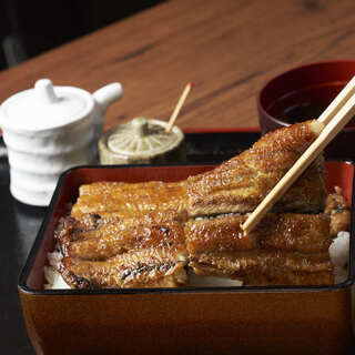 Enjoy our specialty "Unajyu" made with carefully selected eel, sauce, and rice.