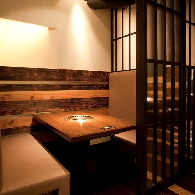 The Photo Of Interior Wagyuuyakinikuburakkuho Ru Tabelog