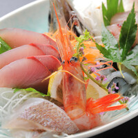  本日の鮮魚 三種盛り合わせ