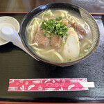 本部そば - 本部そば三種盛り　並み　850円