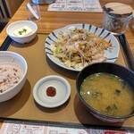 Yayoi Ken - 野菜炒め定食