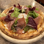 Shikago Piza Ando Sufure Omuretsu Mi-To Ando Chi-Zu A-Kusekando - 生ハムとチーズのビスマルク1,600円