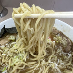 庵悟 - 極旨ぷーすーに絡むは、硬めに茹で上げた極上麺。煮干屋のパツンとラーショの固めの間ぐらいの固さと言えば伝わるか…？夏なのにズバズバ啜れる、最高の麺。