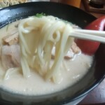 まんぼう - トンコツラーメンの麺
