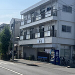 庵悟 - 異常な暑さの中でも暖簾が出てる事に、何故かホッとする。もう梅雨明け秒読み段階でしょ！？