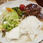 キッチン ブルー グローブ - 最後はお新香も乗せます