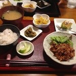 イムカフェ - メイン→豚肉のカリカリ揚げ