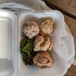 人は唐揚げに熱狂する。 - 料理写真: