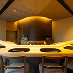 鮨と酒 魚伸 - 店舗の内観その1