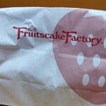 フルーツケーキファクトリー - 紙袋可愛いっす❣