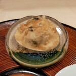 天白 - 蛤、殻付きで揚げたのは初めて食べた。そのままで美味しかった(⁠•⁠‿⁠•⁠)