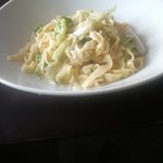 ファリーナ　フレスカ - クリームソースヒラメとパセリ入り（生パスタ）