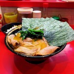 家系総本山 吉村家 - 