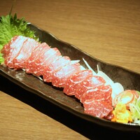 霜降り中トロ馬刺し
