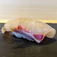 SUSHI TOKYO TEN、 横浜店 - カンパチ づけ