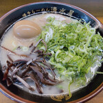 博多らーめん 清水屋 - 博多ラーメン（玉子＆ねぎトッピング）