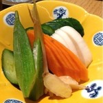 手打ち蕎麦 寺田家 - オクラのぬか漬けです。