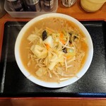 六綵亭 - みそラーメン 700円