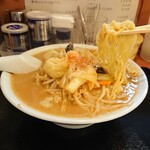 六綵亭 - 七味を掛けて