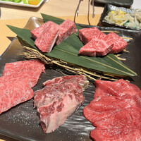 近江うし焼肉 にくTATSU 銀座店 - 