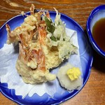 居酒屋 松乃屋 - 車海老の天ぷら、パリッとプリッと美味しいです。
