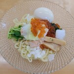 きくや - サーモンとイクラと生のりと山葵の和えそば+味玉