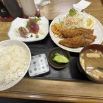 Uohachi - サワラフライ定食刺身付き