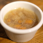 アメリカン ビストロ・ニア - 本日のミートランチ 950円 のスープ
