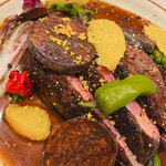 シェ・トト - ジューシーなお肉（確か鴨肉）とごろっとお野菜