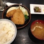 Izakaya Tama Sen - 鯵フライ＆カキフライ