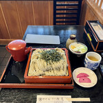 由屋 - 盛り付けも綺麗です。