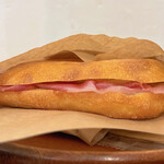 パニーノ専門店 ポルトパニーノ - 生ハム・ペコリーノチーズパニーノ 税込620円