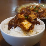 China Table 花木蘭 - 四川風 マーボー豆腐(激辛)オンザライス