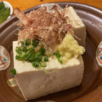 Ikkomon - 冷奴330円　豆腐が濃厚で美味しい‼︎