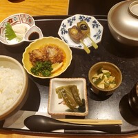 豆家別邸 鶏とおとうふ 福福 - 