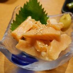  渋谷っ子居酒屋 燻し家もっくん  - 燻製ハラスの炙り漬け