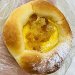 パンの店　ブラン - 「夏の瀬戸内レモンクリーム」200円税込み♫