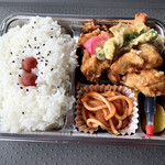 まとん亭 - ◆ 唐揚げ弁当(ご飯大・おかず大) ¥500-