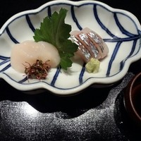 懐石料理 はし本 - 帆立、しま鰺
                