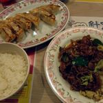 Gyouza No Oushou - 回鍋肉(572円)、餃子(275円)、ライス小(154円)