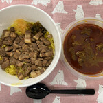 SPICY CURRY 魯珈 - ラムカレー700円
      魯肉ダブル350円