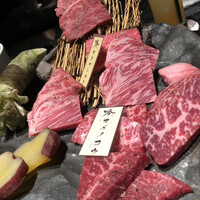 個室 和牛焼肉 吟 難波店 - 