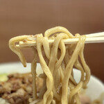 ラーメン二郎 立川店 - 少なめ(麺少なめ豚1枚)
                                麺固め
                                アブラカラメ