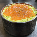 弥助寿司 - イクラ丼