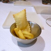 Restaurant MyS - ピザ生地パン